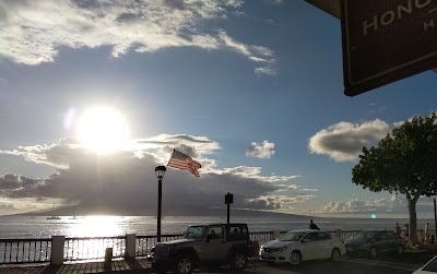 The Marketplace At Lahaina