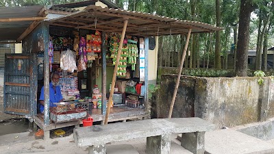 Photos of আব্দুল হাই ষ্টোর