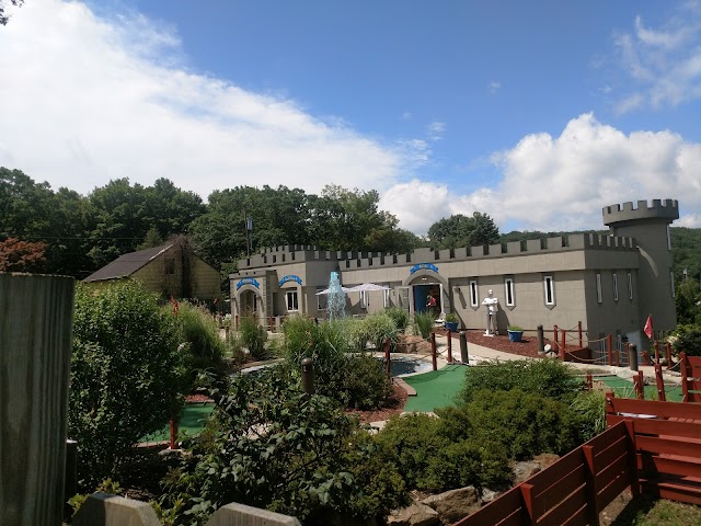 Castle Cove Mini Golf & Arcade