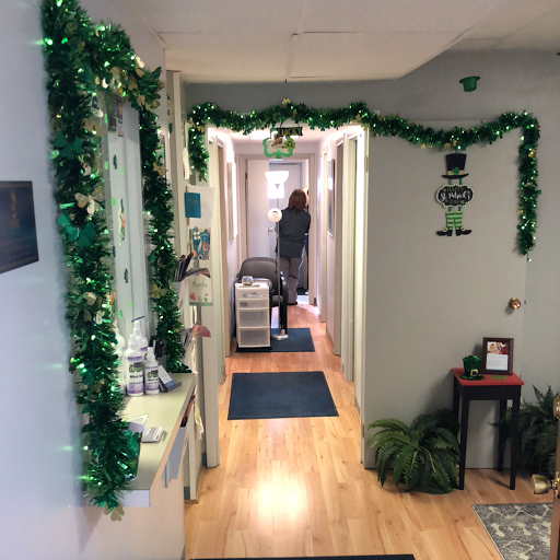Center for Lice Removal - Greentree Gallery - United States