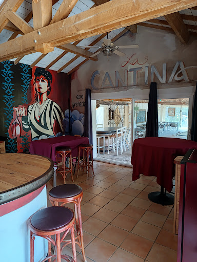 CHEZ TITI