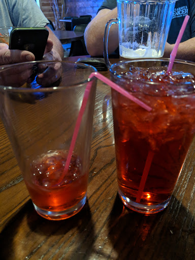Fuzzy's Bar - Visual