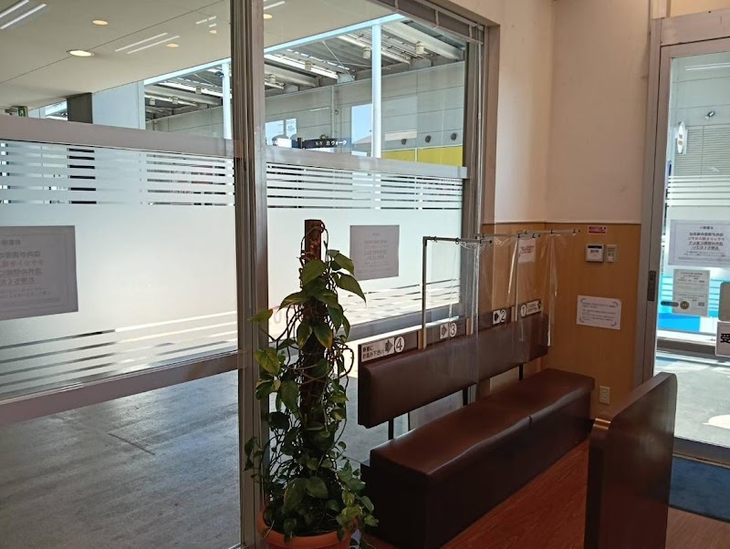 QB HOUSE ワカバウォーク店