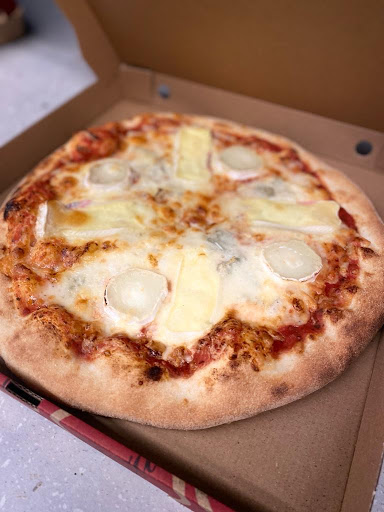 Photo 2 - La Pizza Cabana - Food Truck