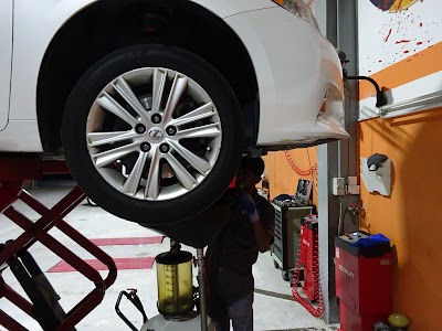 Photos of ORANGE Auto, 3M tinting, Audi BMW, Ceramic paint protection, VW, Porsche Mitsubishi service