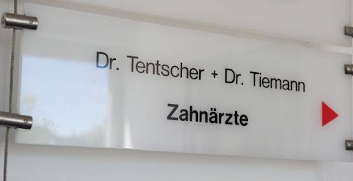 Zahnästhetik Darmstadt - Zahnarztpraxis Dr. Patric Tiemann - Dr. Louisa Willems - Thumbnail