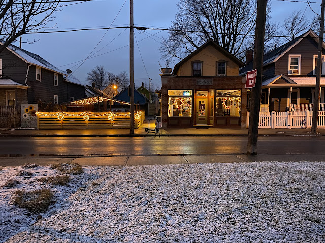 Lucky's Café by null