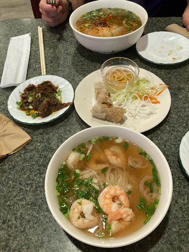 Hot Pho - Visual