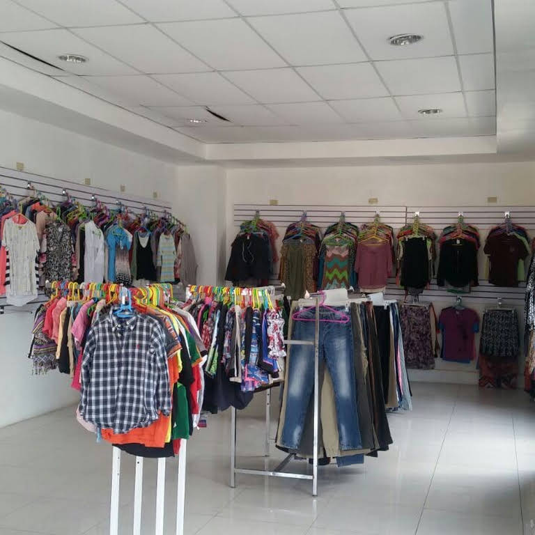 Mokica's - Tienda de ropa usada en San Pedro Sula