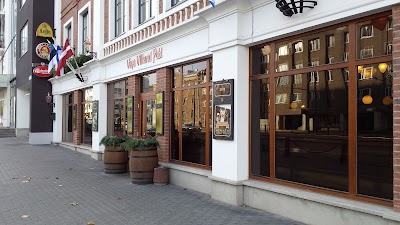 bar