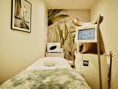 The French Pharmacy by null