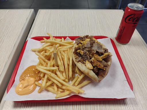 Photo 3 - Snack Deville