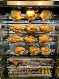 Photo n°13 de Rôtisserie Les 4 chemins à Roquefort-la-Bédoule (Magasin vendant du poulet)
