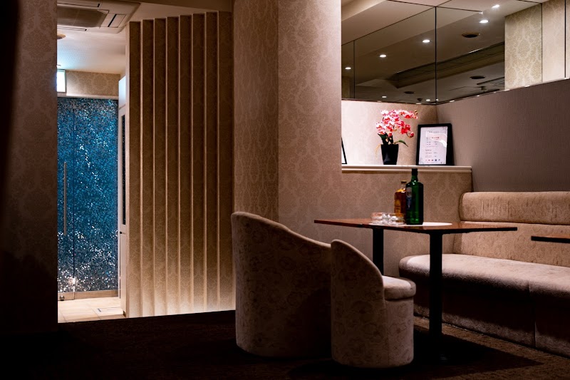 凛 Rin【スナック】