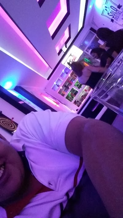 bar