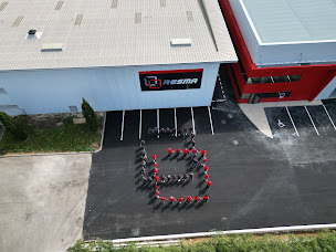 Photo n°1 de RESMA à Gallargues-le-Montueux (Magasin d'accessoires pour poids lourds)