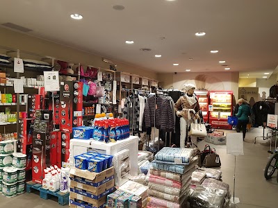 Buy & Benefit Store