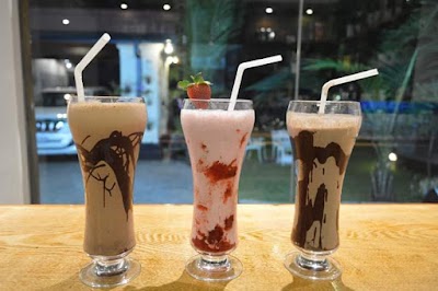 Photos of Caf&egrave; Alfresco Colombo
