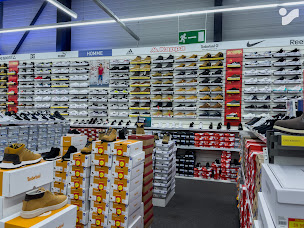 Photo n°17 de Intersport Bonneville à Bonneville (Magasin de tennis)