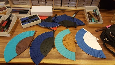 Photos of WIRACANA HandFan