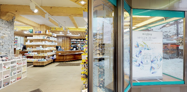 http://www.pharmacieinternationaleverbier.ch/