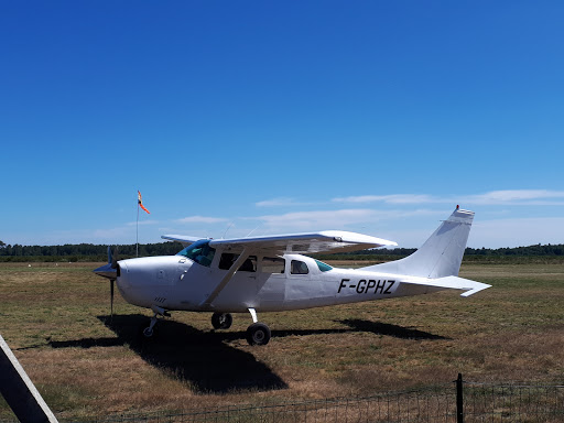 FL140 PARACHUTISME BORDEAUX - Thumbnail