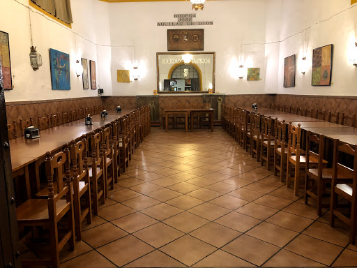 Bodegas Sociedad Plateros despacho de vinos