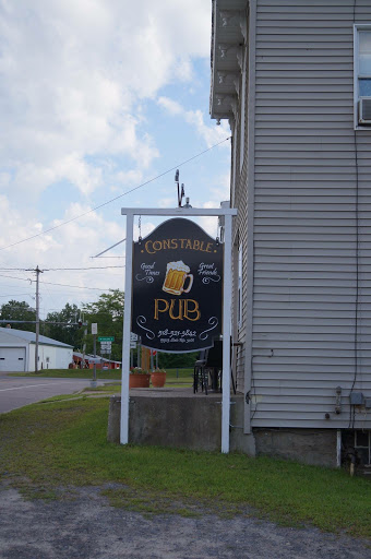 Constable Pub - Visual