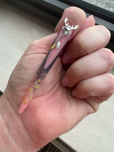 Sophia Lumia Nail Designer Academy Training Center Professionnelles En Onglerie telefoonnummer