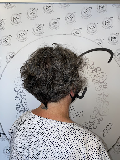 V12 Hair Topiary - Thumbnail
