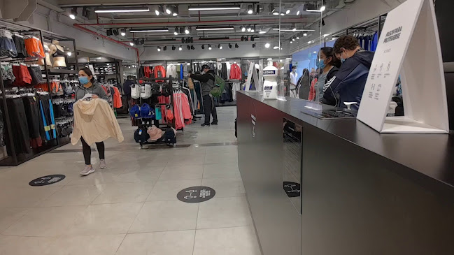 Opinii despre Adidas Outlet în Lima - Tienda de deporte