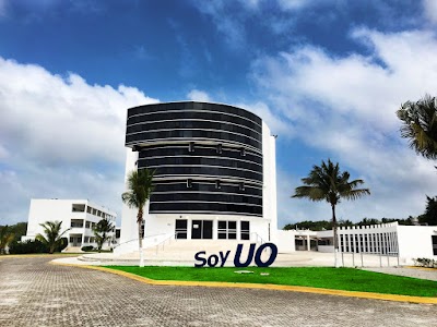 Photos of University of East CANCUN