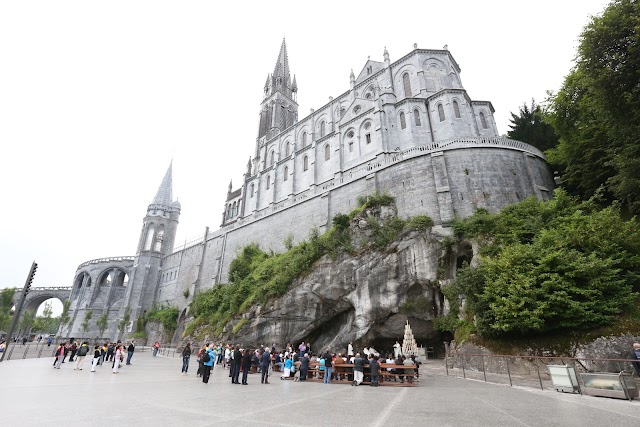 Sanctuaires Notre-Dame de Lourdes