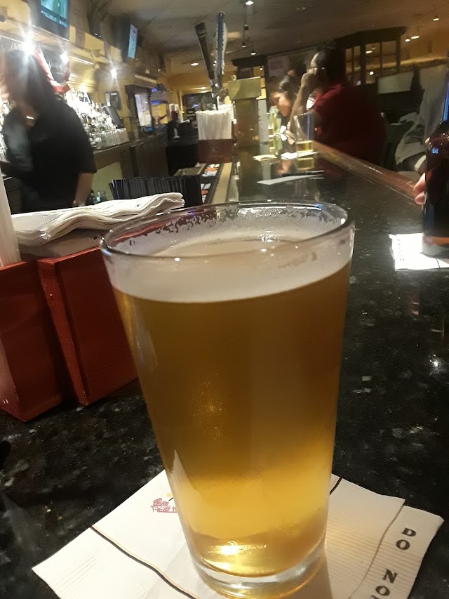Kabooz's Bar & Grill