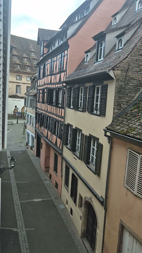 Opinii despre Logis Hôtel Au Cerf d'Or în Strasbourg - Hôtel
