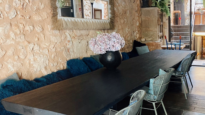 Restaurant Vinoteca Bistro 19 by Livingdreams