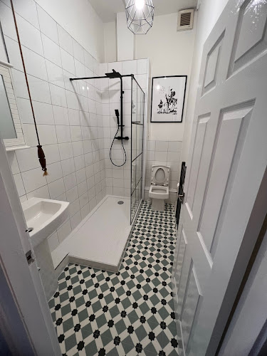 L A Maintenance & Cleaning - Real estate agency