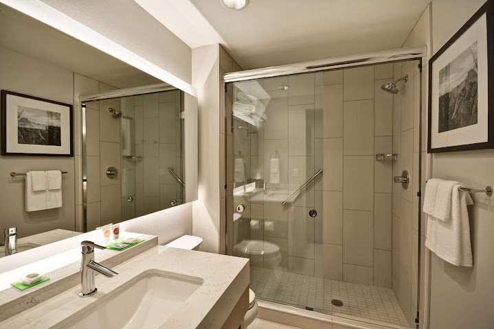 Hyatt Place Fresno by null