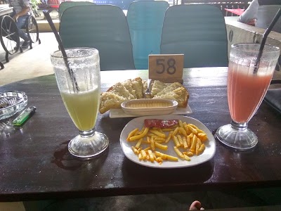 Photos of Refresho Caf&eacute; Kepatihan