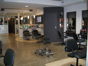 Photo n°18 de Bel'Hair à Cholet (Salon de coiffure)