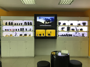 Nikon Center, San Isidro 3