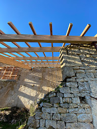 Photo n°24 de Atelier de l'écharde à Vanzay (Charpentier)