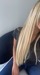 Photo n°5 de Beauty Glam By S - EXTENSION DE CHEVEUX À LYON. à Chassieu (Salon de coiffure)