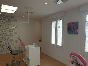 Photo n°10 de ORTHODONTISTE SPECIALISTE-Dr Sandrine MOULINIER-BARDIN- Soisy sous Montmorency- à Soisy-sous-Montmorency (Orthodontiste)