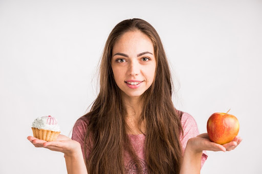 Foods rich in calcium, such as dairy products like milk, cheese, and yogurt, help strengthen toot…