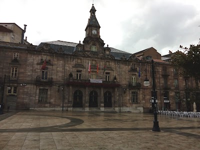 Photos of Ayuntamiento de Torrelavega