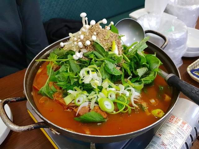 황토감자탕