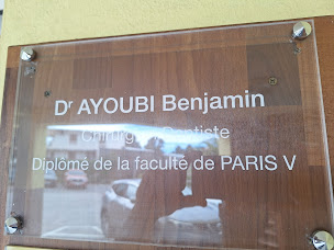 Photo n°2 de Cabinet dentaire Dr Ayoubi Benjamin et collaborateur à Saint-Leu (Dentiste)