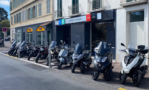 Photo n°1 de Laurent Lachkar - Piaggio Vespa Aprilia Moto-Guzzi Cannes à Cannes (Concessionnaire de motos d'occasion)