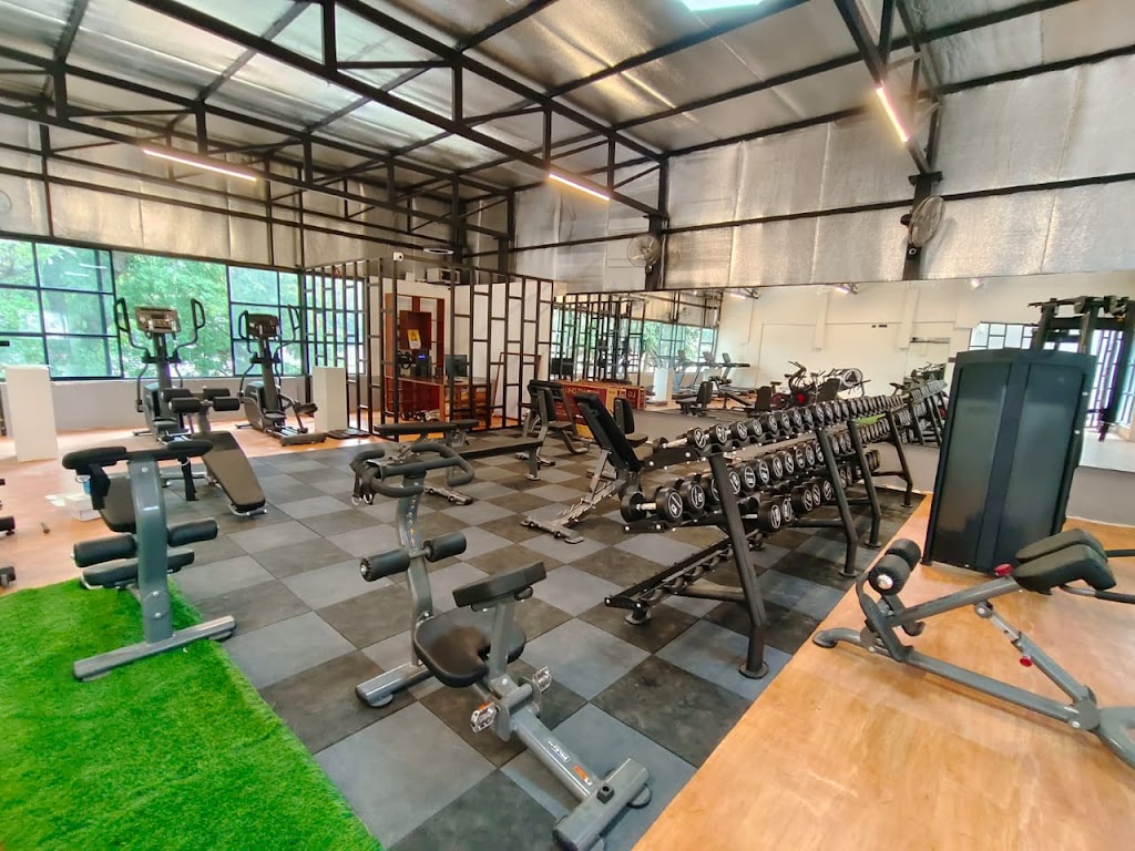 Klan Gym Fitness Studio Unisex